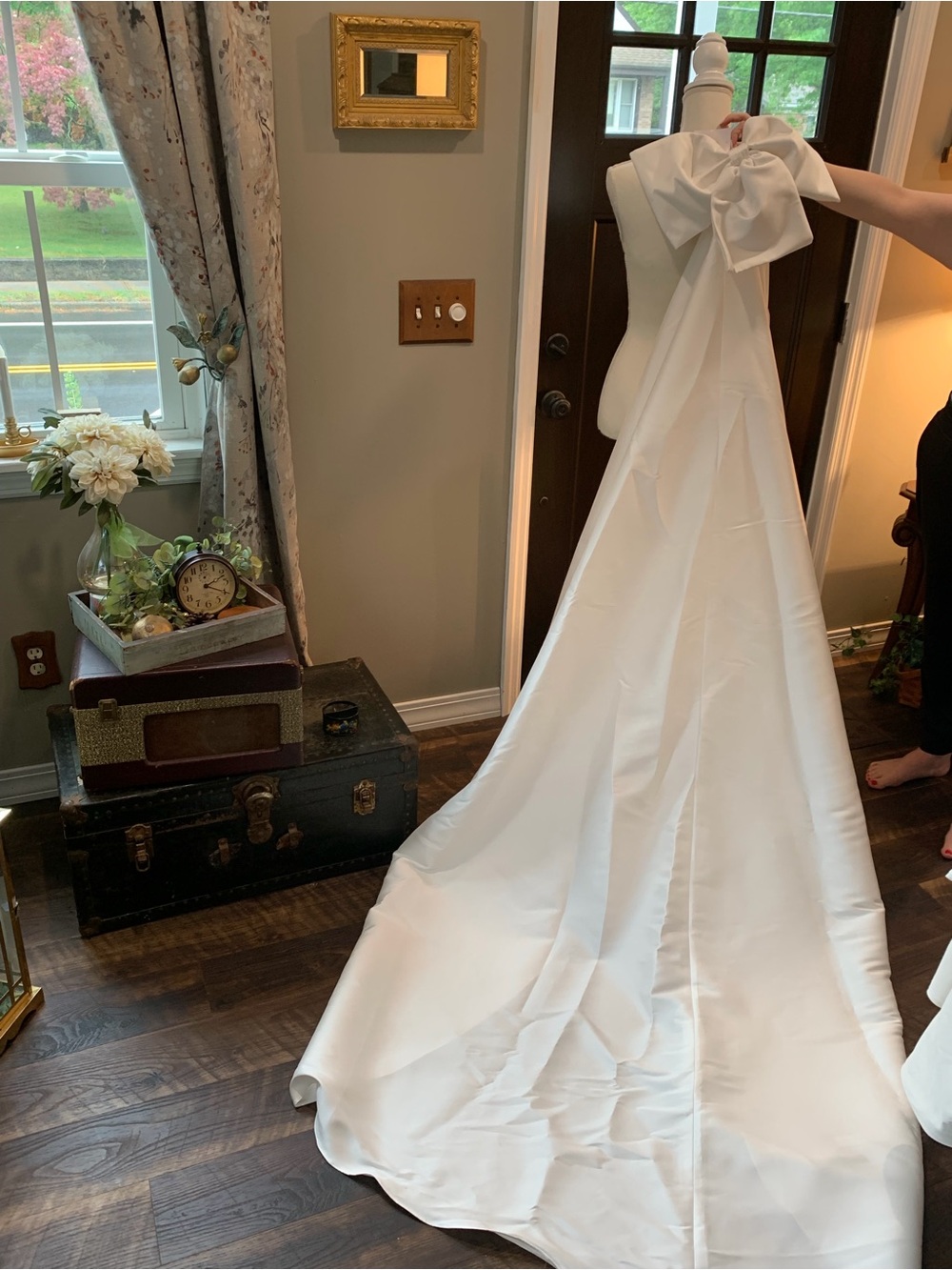 Elegant Strapless White Satin Ball Gown Wedding Dress - Picture 5 of 9